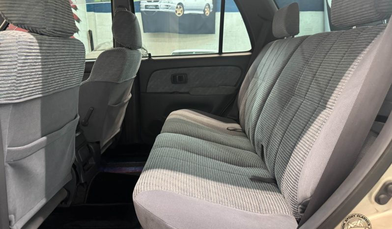 1995 Toyota Hilux Surf SSR-G full