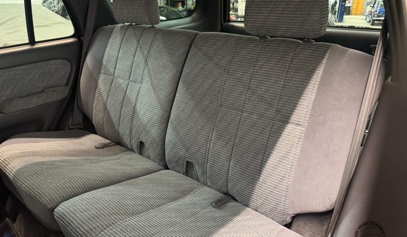 1995 Toyota Hilux Surf SSR-G full