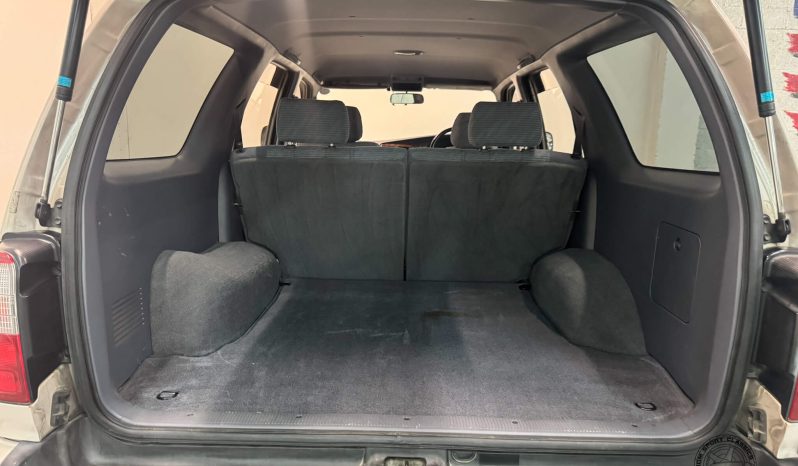 1995 Toyota Hilux Surf SSR-G full