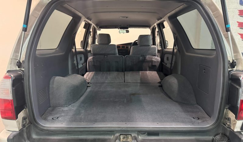 1995 Toyota Hilux Surf SSR-G full