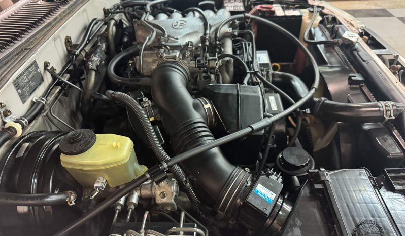 1995 Toyota Hilux Surf SSR-G full