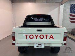 1999 Toyota Hilux Sports Pickup full