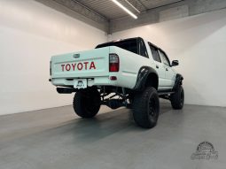 1999 Toyota Hilux Sports Pickup full