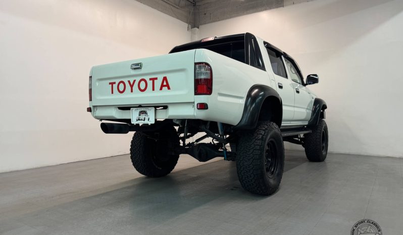 1999 Toyota Hilux Sports Pickup full