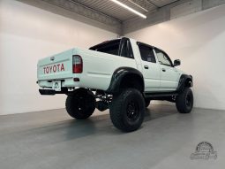 1999 Toyota Hilux Sports Pickup full