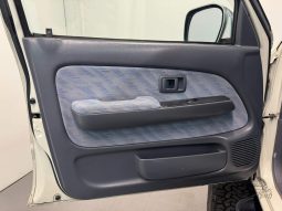 1999 Toyota Hilux Sports Pickup full