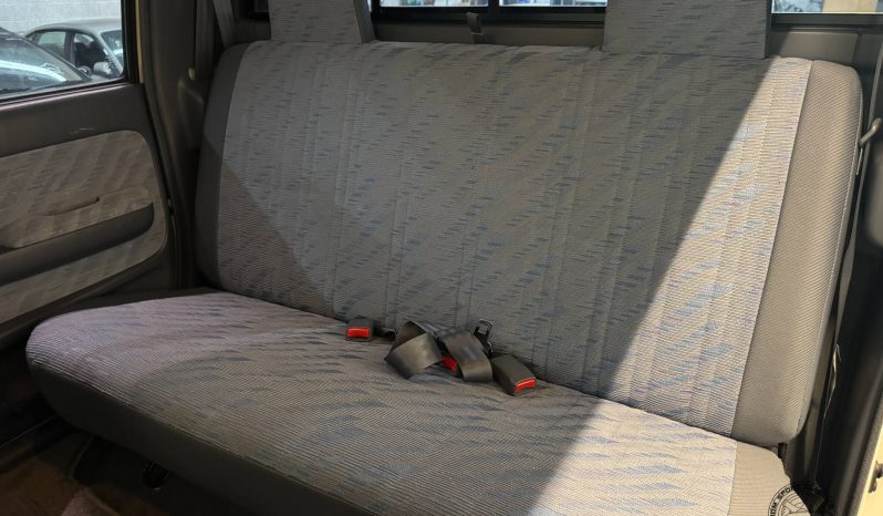 1999 Toyota Hilux Sports Pickup full