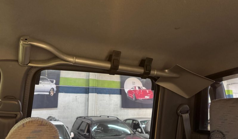 1999 Toyota Hilux Sports Pickup full