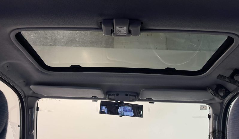 1999 Toyota Hilux Sports Pickup full