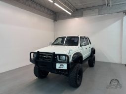 1999 Toyota Hilux Sports Pickup full