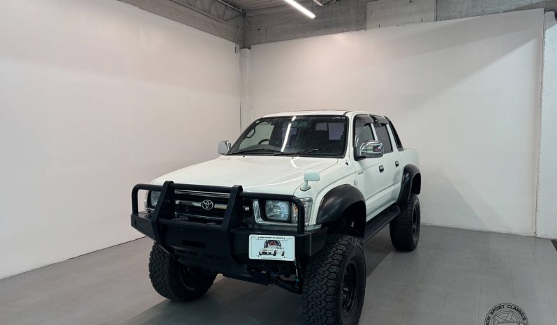 1999 Toyota Hilux Sports Pickup full