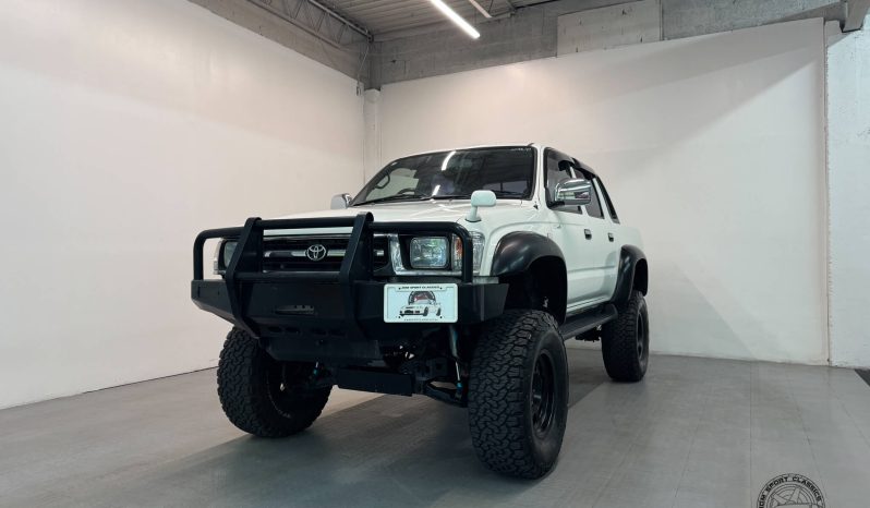 1999 Toyota Hilux Sports Pickup full