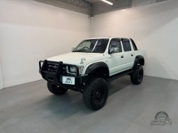 1999 Toyota Hilux Sports Pickup full