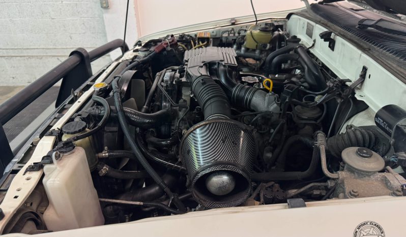 1999 Toyota Hilux Sports Pickup full