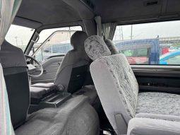 1997 Mitsubishi Delica Starwagon Active World full