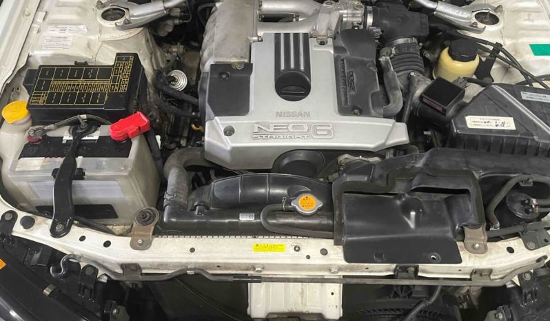 2000 Nissan Skyline 25GT-X Sedan full