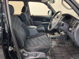 1999 Toyota Hilux Surf SSR-X V-Selection full