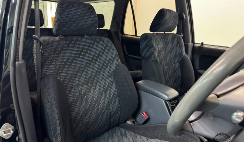 1999 Toyota Hilux Surf SSR-X V-Selection full