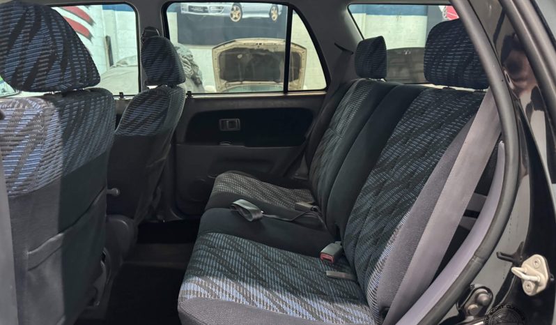 1999 Toyota Hilux Surf SSR-X V-Selection full