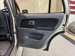 1999 Toyota Hilux Surf SSR-X V-Selection full