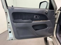 1999 Toyota Hilux Surf SSR-X V-Selection full