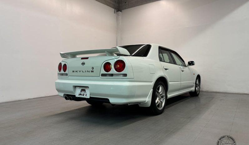 2000 Nissan Skyline 25GT-X Sedan full