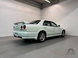 2000 Nissan Skyline 25GT-X Sedan full