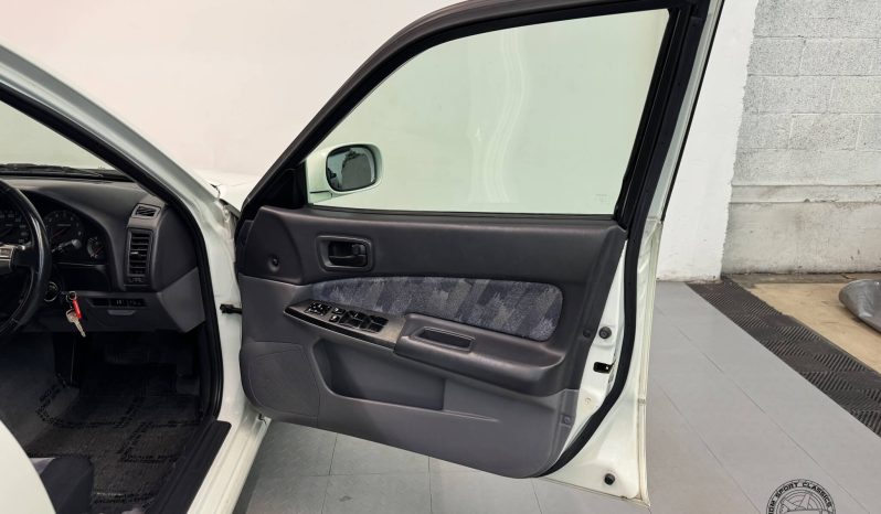 2000 Nissan Skyline 25GT-X Sedan full