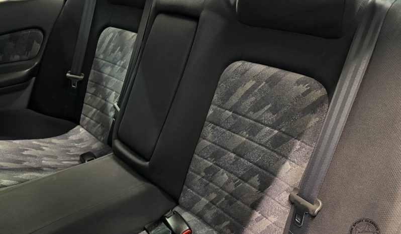 2000 Nissan Skyline 25GT-X Sedan full