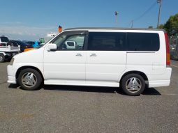 2000 Honda StepWgn Goodee full