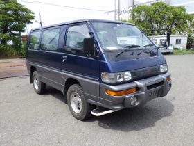 1998 Mitsubishi Delica Starwagon GLX