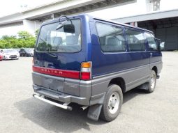 1998 Mitsubishi Delica Starwagon GLX full