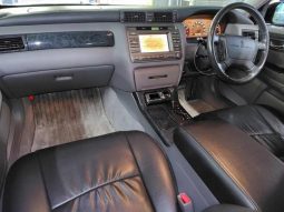 Toyota Crown Athlete Estate full
