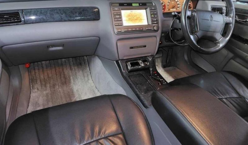 Toyota Crown Athlete Estate full