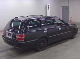 Toyota Crown Athlete Estate full