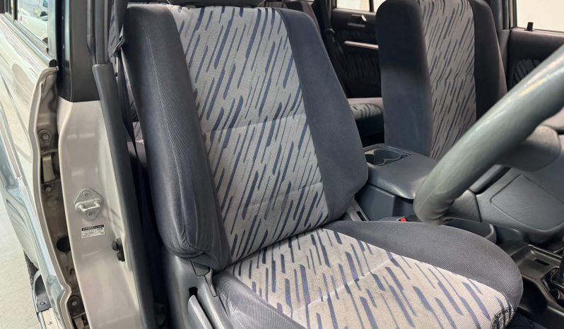 1996 Toyota Land Cruiser Prado TX full