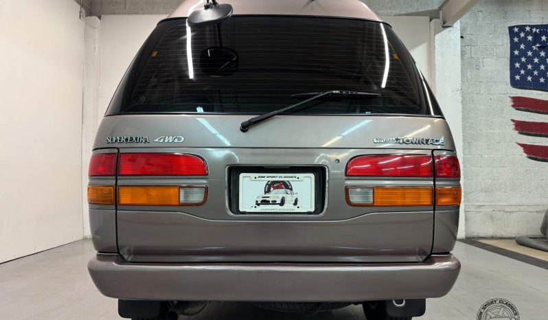 1994 Toyota TownAce Super Extra Skylite Roof full