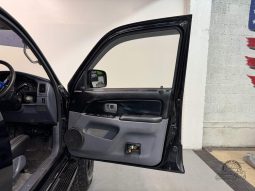 1996 Toyota Hilux Surf SSR-X full