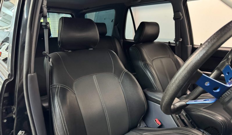 1996 Toyota Hilux Surf SSR-X full