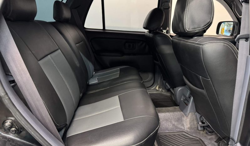 1996 Toyota Hilux Surf SSR-X full