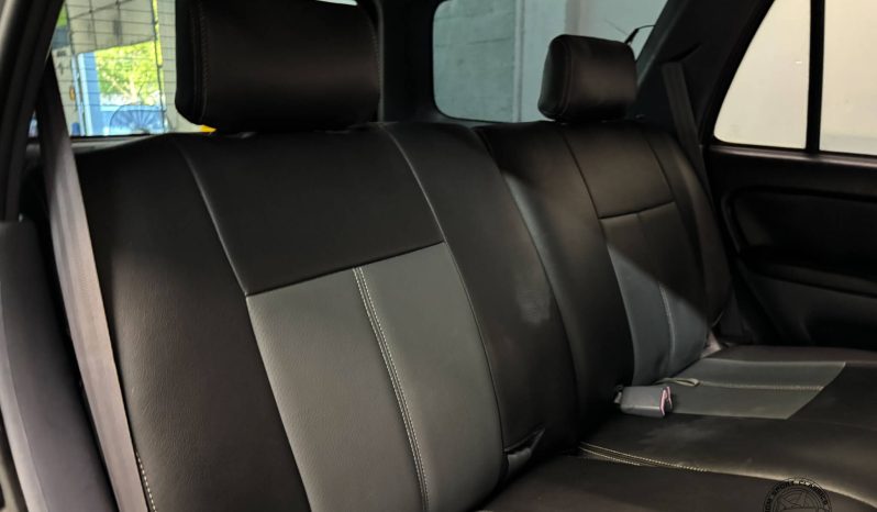 1996 Toyota Hilux Surf SSR-X full