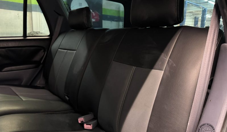 1996 Toyota Hilux Surf SSR-X full