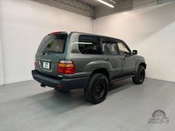 1999 Toyota Land Cruiser VX Limited full