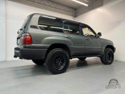 1999 Toyota Land Cruiser VX Limited full