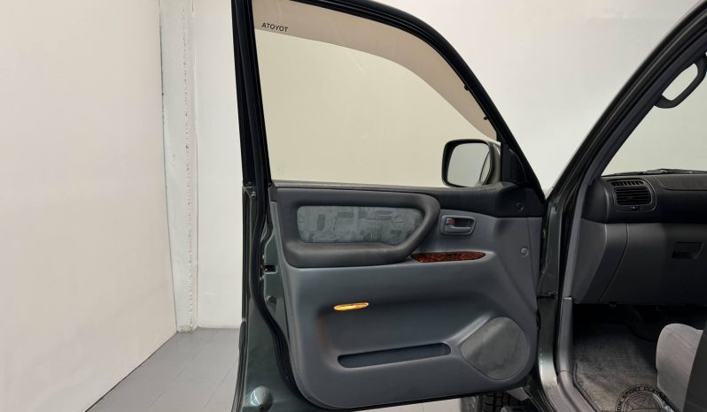 1999 Toyota Land Cruiser VX Limited full