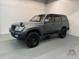 1999 Toyota Land Cruiser VX Limited full
