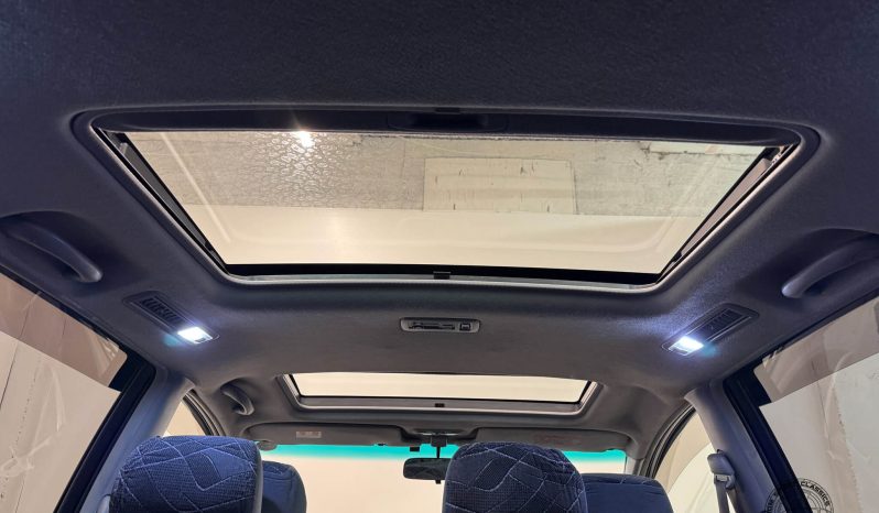 2000 Toyota Estima Aeras 4WD full
