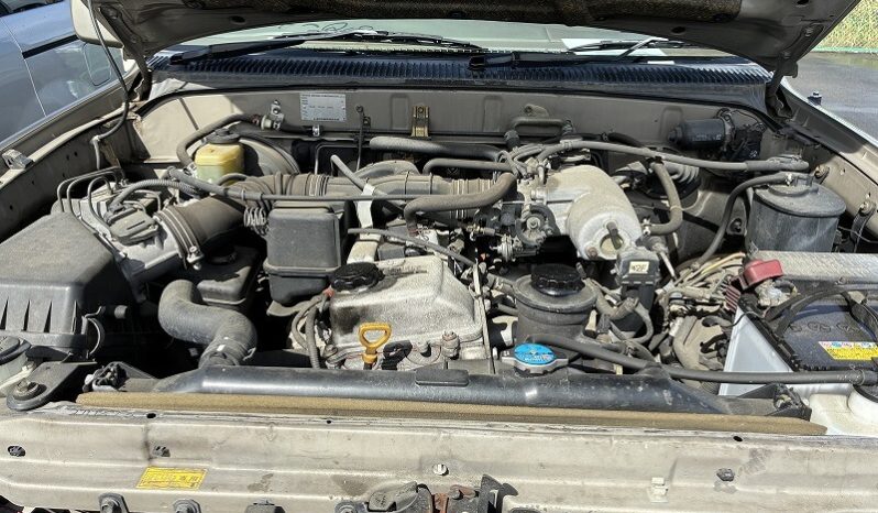 2000 Toyota Hilux Surf SSR-X full