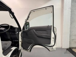 1997 Mitsubishi Delica Starwagon Active World full