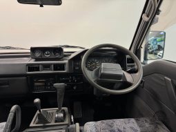 1997 Mitsubishi Delica Starwagon Active World full